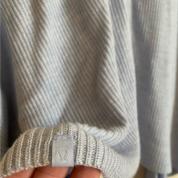 Lululemon Boxy Cashlu Knit Wrap - Picture 7 of 11